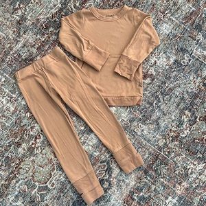 Goumi kids pajama set, size 3T